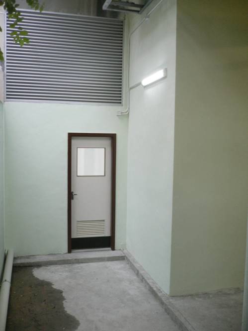 2)	Kiangsu-Chekiang College (Kwai Chung)
